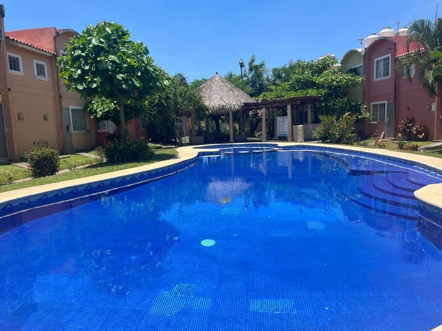 Casa Con Alberca A 8 Min De Playa Daire Ixtapa  Dış mekan fotoğraf