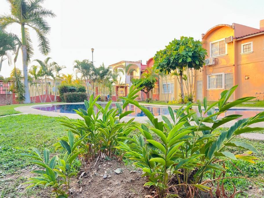 Casa Con Alberca A 8 Min De Playa Daire Ixtapa  Dış mekan fotoğraf